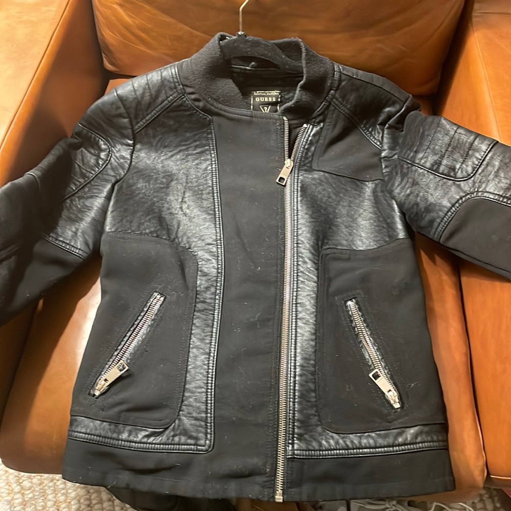 Like new leather guess jacket